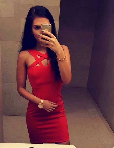 Adolescenta care îşi vinde virginitatea se apropie de „termenul limită“. Cum îi tentează acum ALEEXANDRA pe bărbaţi