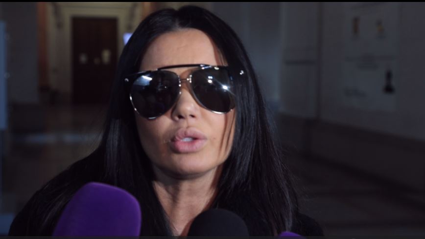 Oana Zăvoranu îl acuză, la rându-i, pe Bogdan Furtună