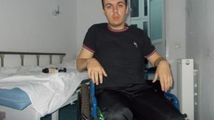 Cantaretul pe tocuri s-a internat de urgenta in spital. Afla in ce stare este