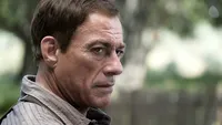 Jean Claude van Damme, lovit cu piciorul în cap de un fan! Cum a reacționat actorul VIDEO