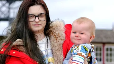 O adolescentă din UK a aflat că este gravidă abia când a intrat în travaliu, deși, și-a făcut teste de sarcină și au fost negative: “Am fost șocată că el este al meu”