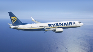 UPDATE avion Ryanair, aterizare de urgență, după ce pasagerilor li s-a făcut rău și 33 dintre ei au ajuns la spital! Cauza incidentului a fost făcută publică