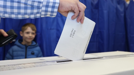 Cum arată buletinele de vot? BEC a publicat modelul pentru turul 2 al alegerilor prezidențiale