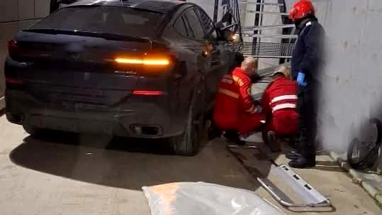 Tragedie în Bihor. Un tânăr s-a stins din viață după ce o șoferiță a încurcat pedalele de la mașină