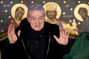 Scandal monstru cu Gigi Becali, în altarul bisericii! Un călugăr l-a înfruntat, după ce a avut o dorință nepotrivită