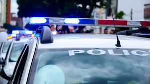 Descoperire macabră într-o pădure din Poiana Câmpina! Un bărbat de 31 de ani a fost găsit spânzurat de câtre sora lui