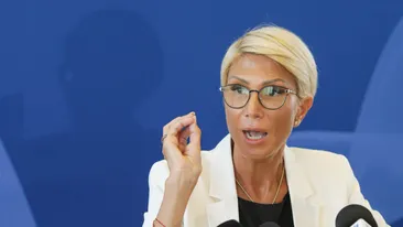 Anunțul făcut de Raluca Turcan! Nu mai sunt bani de pensii și alocații. Ministrul Muncii, mesaj dur pentru Florin Cîțu