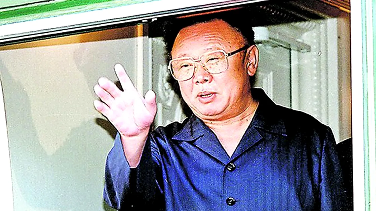 A murit in tren. Kim Jong-il, mana de fier care a condus Coreea de Nord din 1994