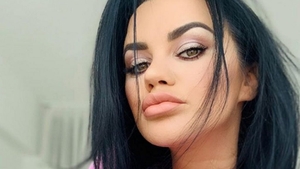 De la „diva pufoasă” a ajuns de nerecunoscut! Transformarea incredibilă a lui Carmen de la Sălciua, din ultimii ani