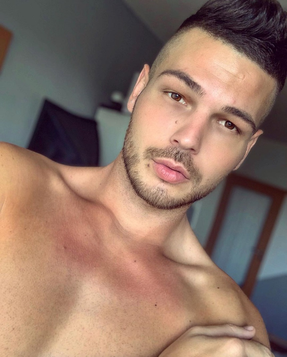 Răzvan Botezatu și-a asumat deschis orientarea sexuală