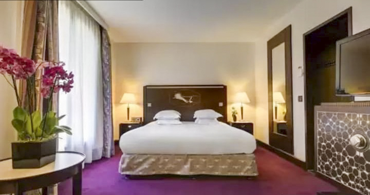 Camera de hotel în care celebra designeriță s-ar fi distrat cu iubitul
