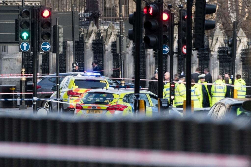 Străzile din Londra, în aceste momente, după atacul terorist care a avut loc cu o noapte în urmă
