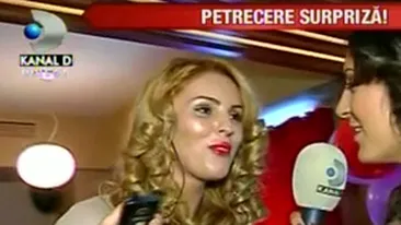 VIDEO Denisa Nechifor a pus la cale o petrecere-surpriza pentru fetita ei, Rania! Vezi ce rochita va purta sarbatorita in acesta seara