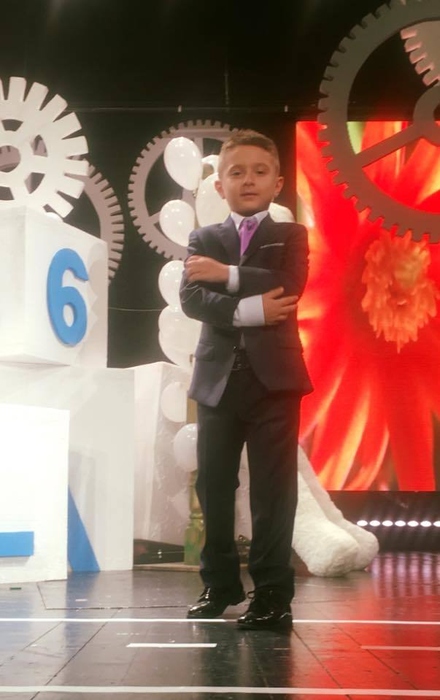 Băieţii Gabrielei Firea, modele pentru Cătălin Botezatu! David şi Zian au defilat pe podiumul de modă