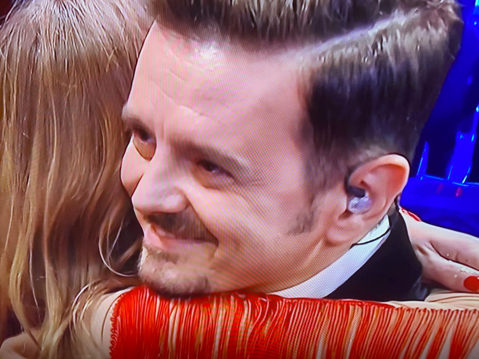 Mihai Petre a cedat! A mers la concurenta sexy de la Românii au Talent, a îmbrăţişat-o şi… Florin Călinescu a luat foc: “Elwira, am ceva să îţi spun”