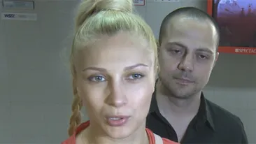 Lora asteapta operatia, sotul isi hraneste... inspiratia. Dan Badea a facut un stand up la shaormerie, la doua noaptea