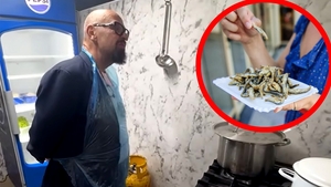 Cum se fac hamsiile, de fapt. Ce a putut găsi Piedone într-o cherhana de pe litoral