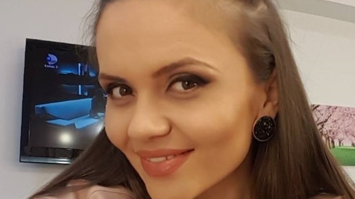 Cristina Şişcanu o graviduţă tare frumuşică! Un alt DETALIU le-a atras însă atenţia prietenilor 
