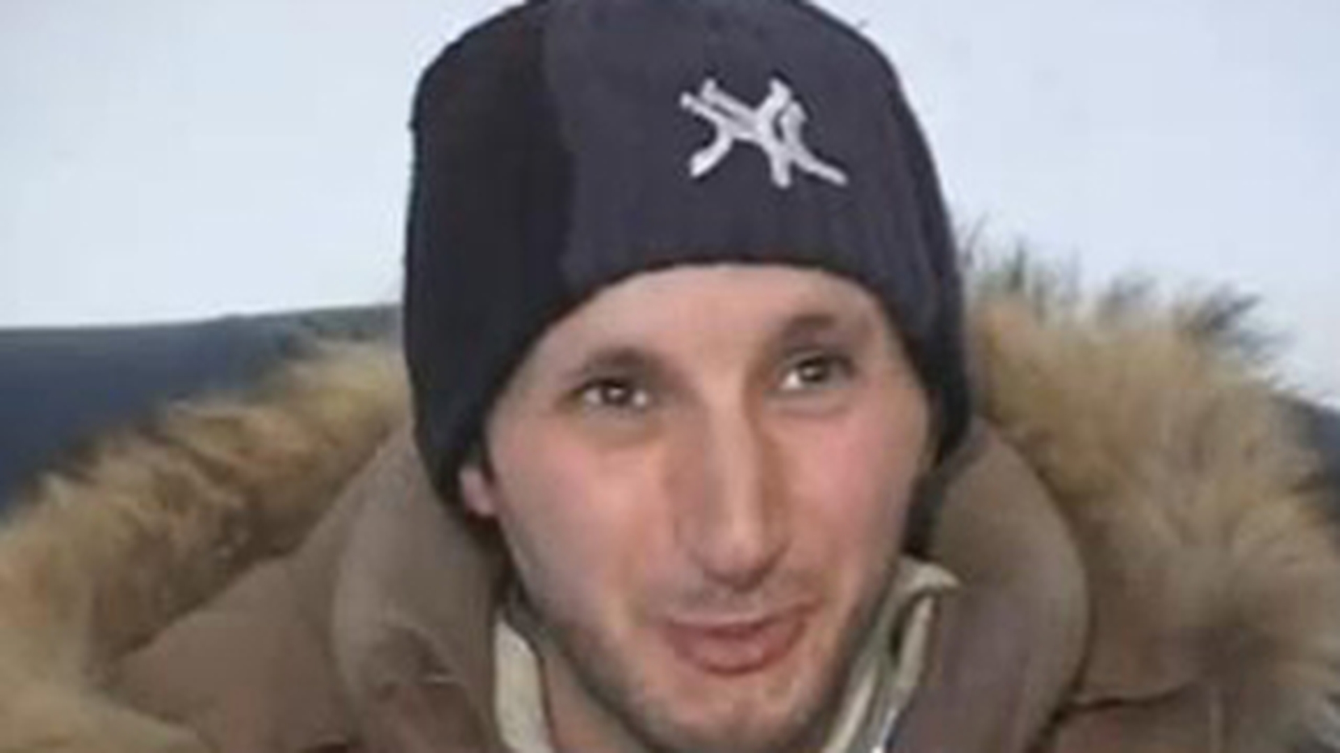 VEZI un superinterviu cu baiatul "Nu Stiu": "E bine sa fii vedeta! Ma opreste lumea pentru autografe si imi place ca ma imita"