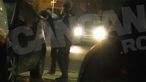 Nikolici e minciuna pe langa el! Vezi in ce hal s-a imbatat acest tanar! A vomat pe toate masinile parcate la Sala Polivalenta