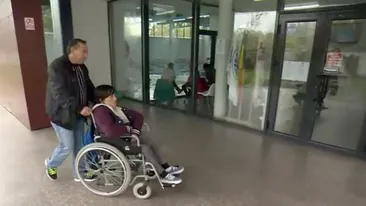 Mihai Popescu, tânărul în scaun cu rotile salvat de prieteni din infernul #Colectiv, noi mărturii sfâșietoare azi, când au fost făcute publice imagini nemaivăzute din noaptea tragediei