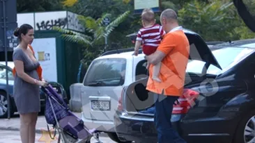 Obreja si-a scos familia la plimbare cu o limuzina made Tiriac&Bute