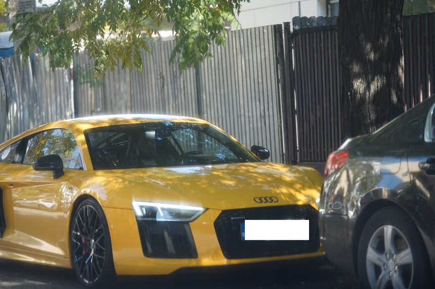 Șumudică Jr. conduce un Audi R8 / Sursă foto: CANCAN.RO