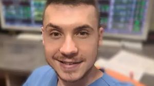 Suma uriașă pe care o câștigă un asistent medical român în Germania. Cât primește lunar