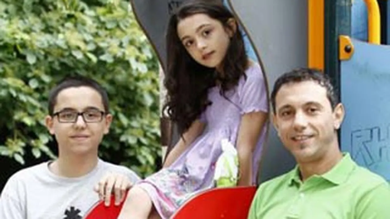 Sorin Bontea, cel mai dur jurat de la MasterChef: Imi iubesc sotia la fel de mult ca acum 23 de ani!! Uite ce copii frumosi au impreuna!