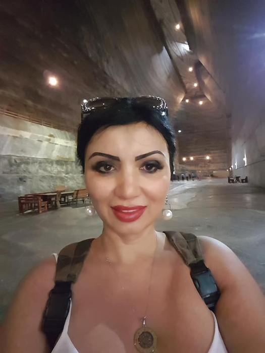 Adriana Bahmuțeanu a apărut așa în plină stradă! Toată lumea se uita la ea