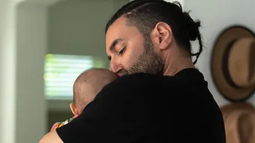 Ce spune Smiley despre rolul de tătic? Sunt foarte rapid la schimbat biberoane...