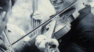 Arnold asa cum nu l-ai mai vazut niciodata! Canta la vioara dupa antrenament cu muschii gata sa-i explodeze - Mesajul lui e genial: "I'll be BACH"