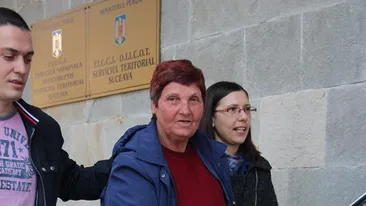 Femeia din imagine (74 de ani) agăța barbăți, de regulă în gări și mergea cu ei în camera de hotel pentru o partidă fierbinte! Ce le făcea acestora pentru a le lua banii este incredibil!