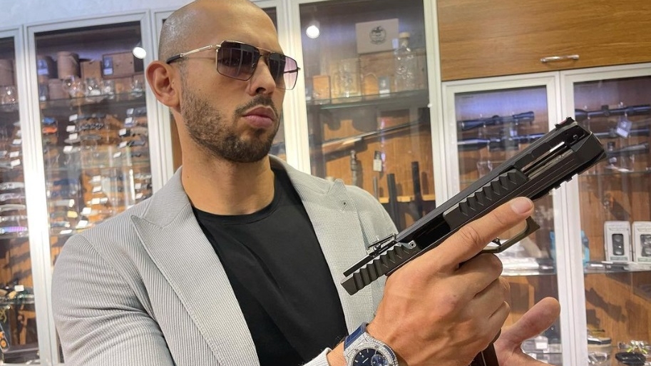 ”Cobra” Tate, criză de nervi după ce a fost interzis pe Facebook și Instagram