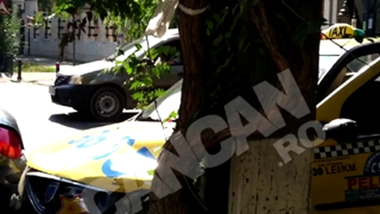 Accident provocat de un sofer profesionist! Trei clienti au ajuns la spital direct din taxiul Pelicanul