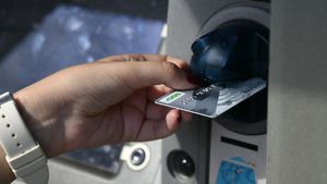 Se schimbă banii în 2024. Bancnotele actuale vor putea fi folosite în paralel cu cele pe care apare chipul Regelui Charles al III-lea