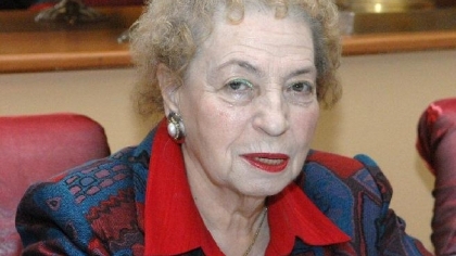 Momente grele pentru Paula Iacob! Celebra avocata este ajutata sa respire de aparate