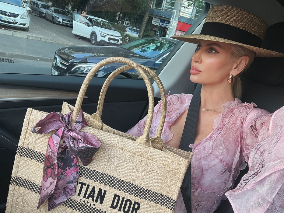 Andreea Bănică este o împătimită a fashionului