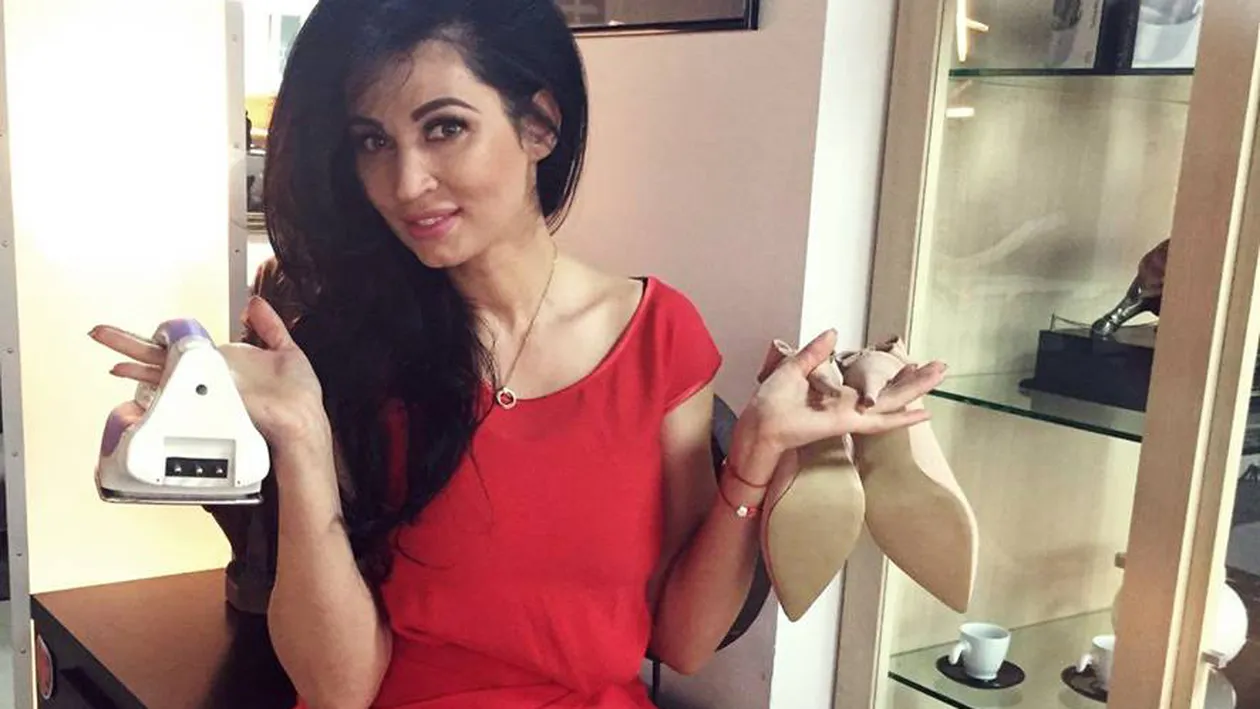 NICOLETA LUCIU se răsfaţă în apă minerală! Dovada este chiar această imagine