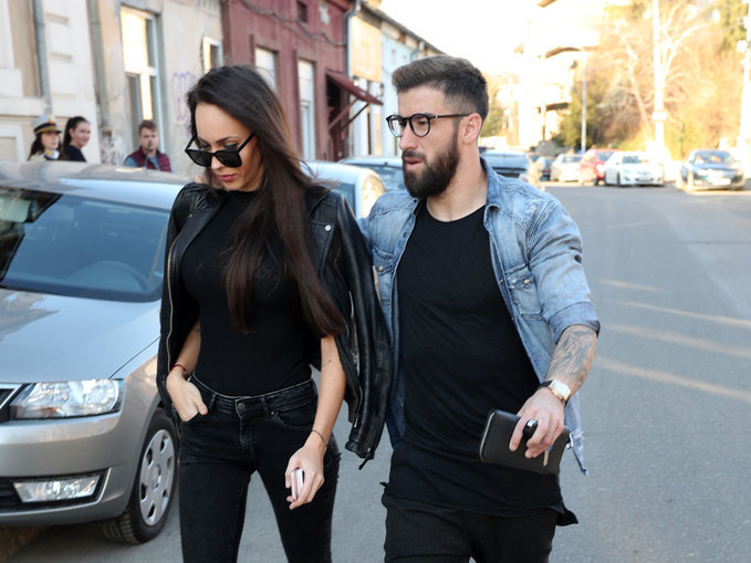 Fotografie emoţionantă. Gabriel Enache s-a pozat alături de fiul său, Edan, în timp ce…