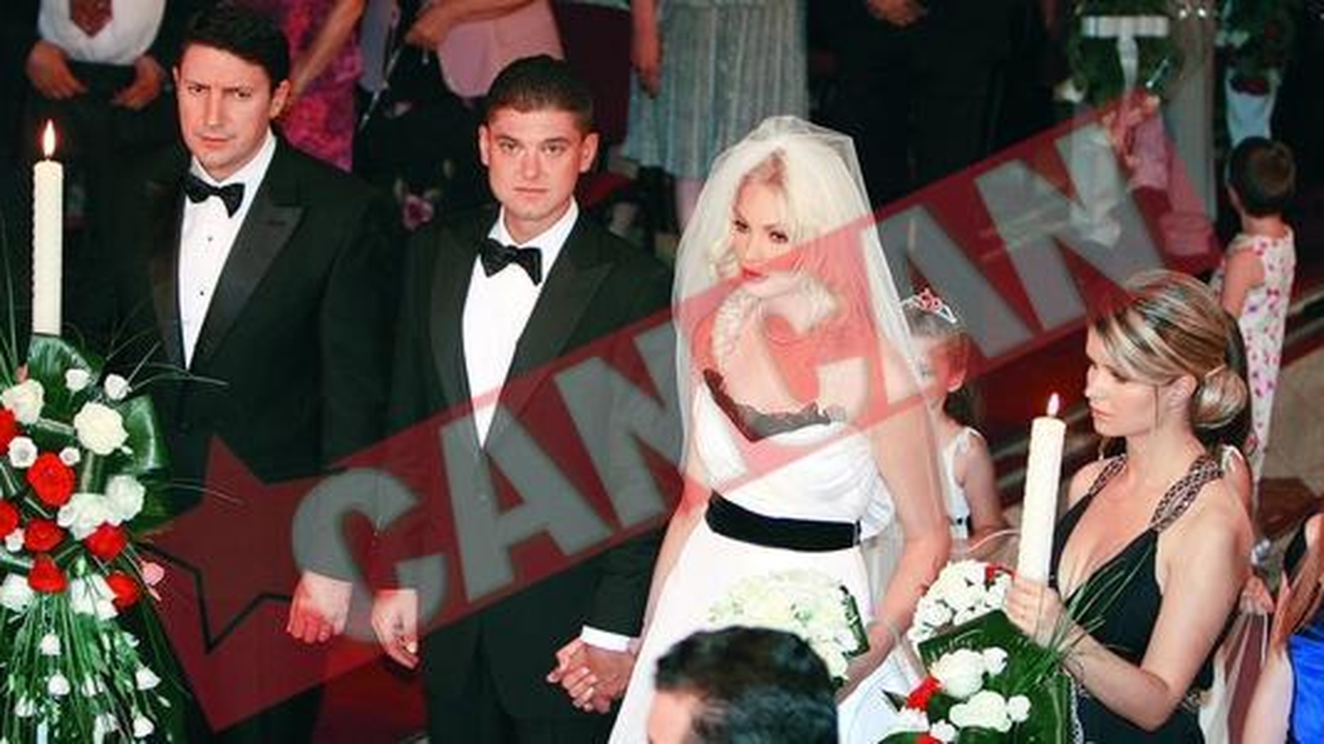 Pelinel a avut rochie de mireasa de 8.000€