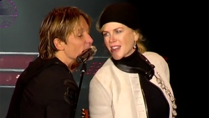 NICOLE KIDMAN a cântat alături de soţul ei KEITH URBAN! A interpretat o piesă celebră