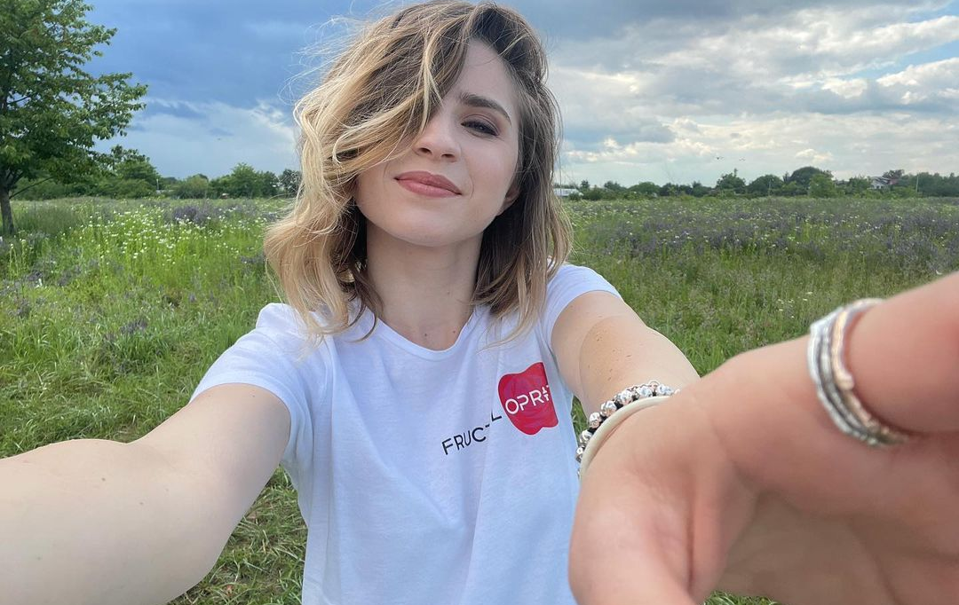 Cristina Ciobănaşu, probleme de sănătate. Ce se întâmplă cu artista: „Sunt pe vibe de alergie”