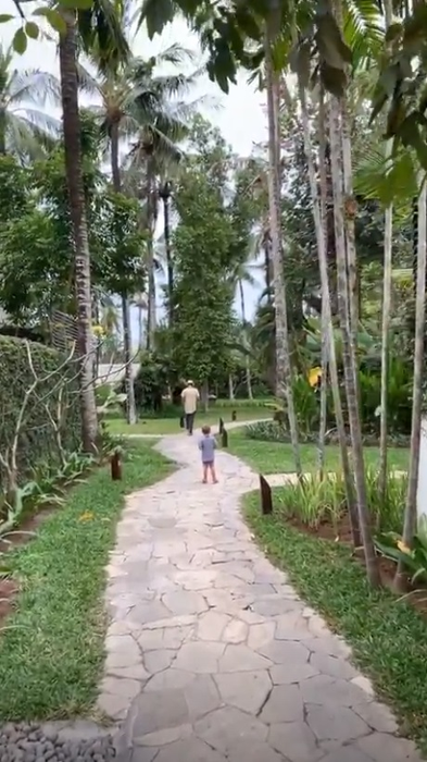 Adela Popescu și Radu Vâlcan, vacanță de vis împreună cu Laura Cosoi și familia ei