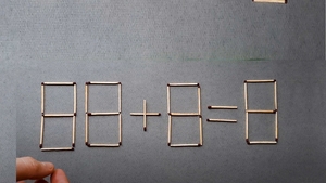 Test de inteligență | Mutați 2 chibrituri pentru a corecta egalitatea: 88+8=8
