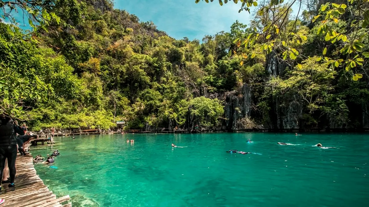Plajele cu ape turcoaz și 30°C tot timpul anului. Aici trebuie să faci cel puțin un concediu