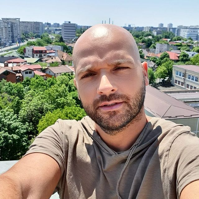 Andrei Ștefănescu joacă la două capete?!