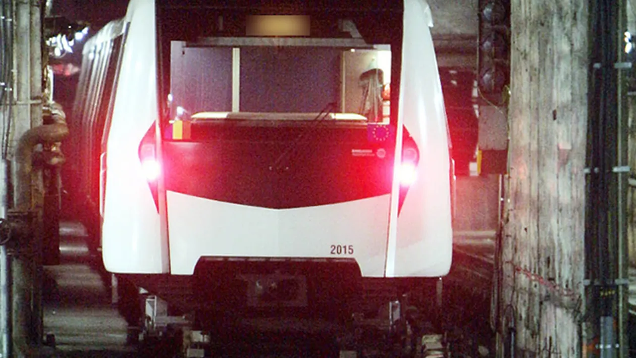 Ultima oră! A murit după ce s-a aruncat în faţa metroului, la staţia Izvor!