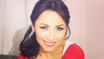 Nu e o gluma! Andra, imbracata extrem de sexy! Masculii astia au facut-o sa zambeasca! Maruta, nu esti gelos?