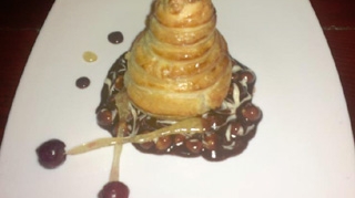 Reteta de MasterChef! Uite cum pregateste finalista Mimi Nicolae pere in foietaj!